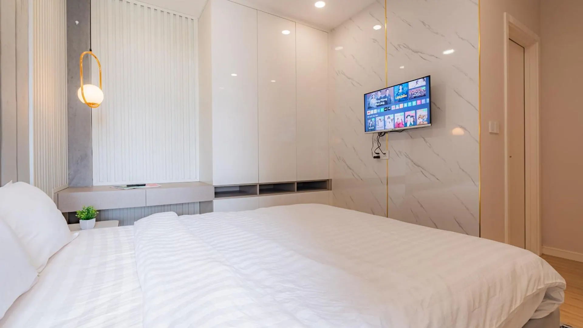 Millennium Luxury Apartment With Central Location Ho Chi Minh City