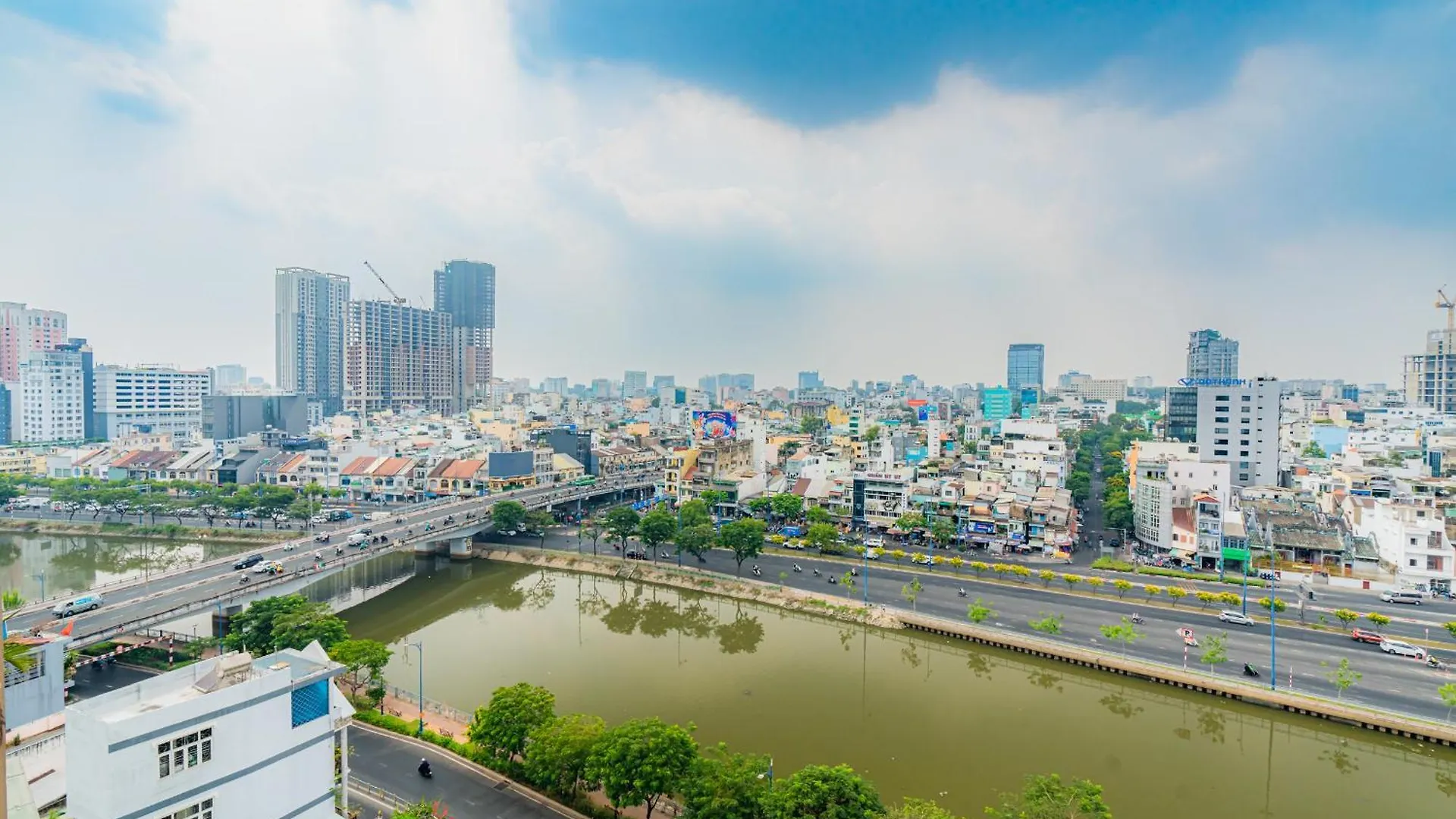 Millennium Luxury Apartment With Central Location Ho Chi Minh City