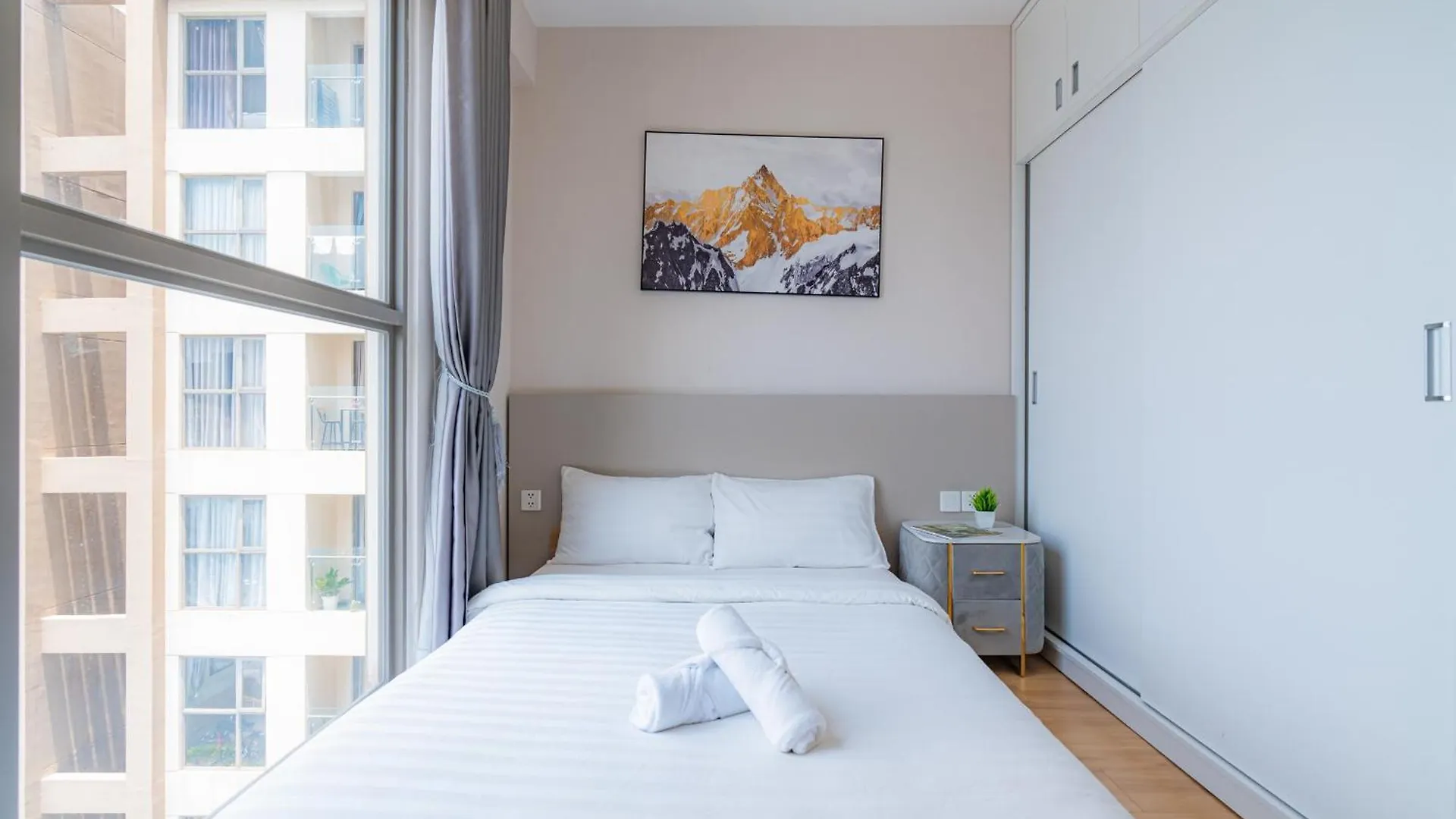 Millennium Luxury Apartment With Central Location Ho Chi Minh City